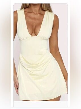 Light yellow white fox mini dress